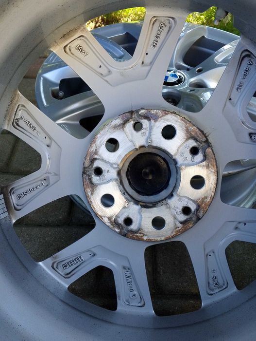 alufelgi z czujnikami4szt. 17 cali Orginał BMW