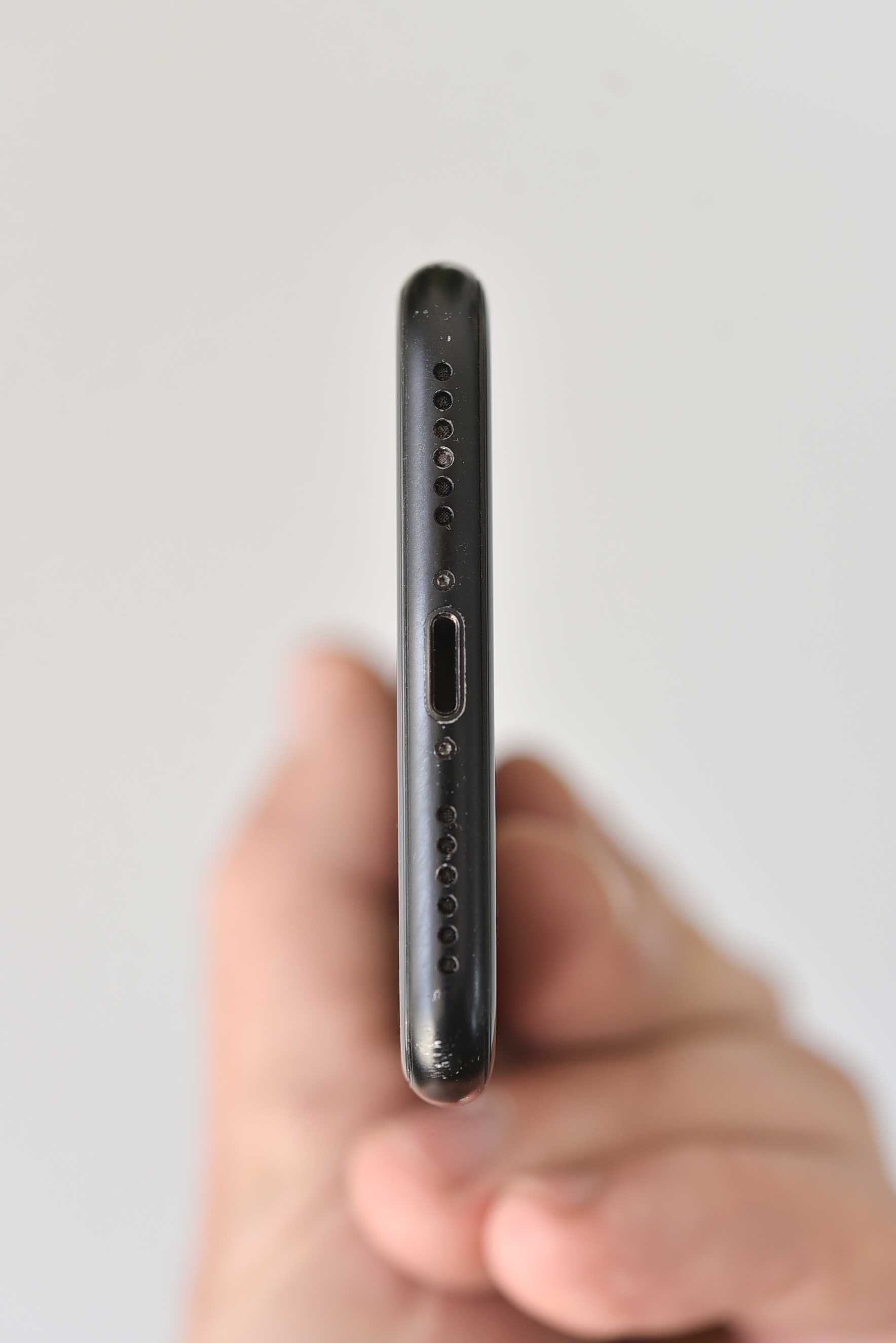Iphone SE 2020 64gb neverlock під ремонт