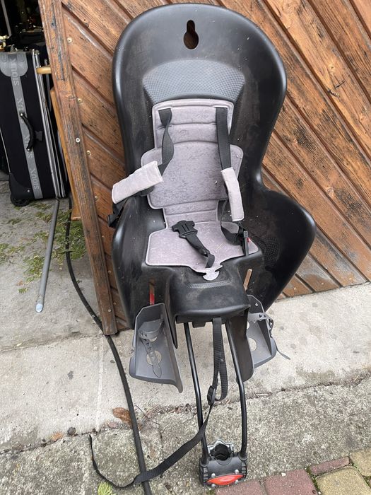 Дитяче велокрісло в хорошому стані з кріпленнями