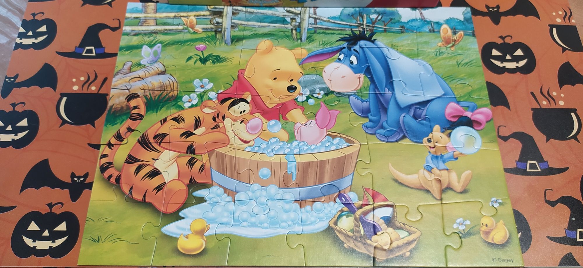 Puzzle 30 Trefl Puchatek, Winnie the Pooh