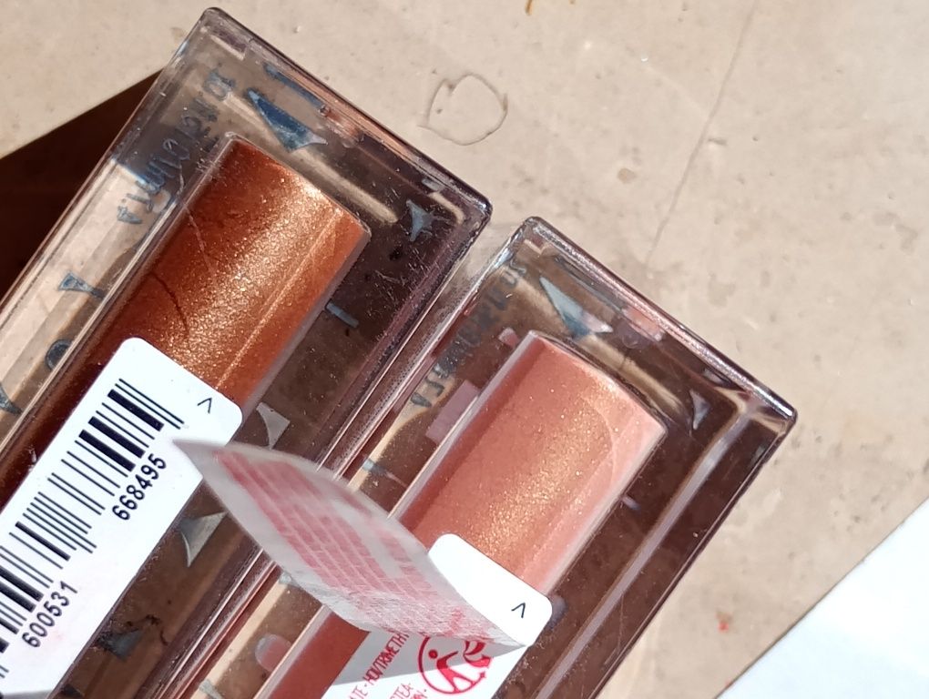Zestaw róż do policzków w płynie Sunkisser od Maybelline