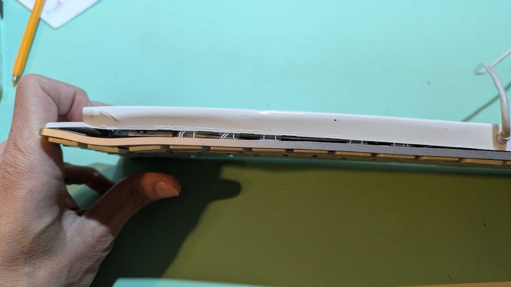 Teclado Apple Branco referencia 1843 para Peças