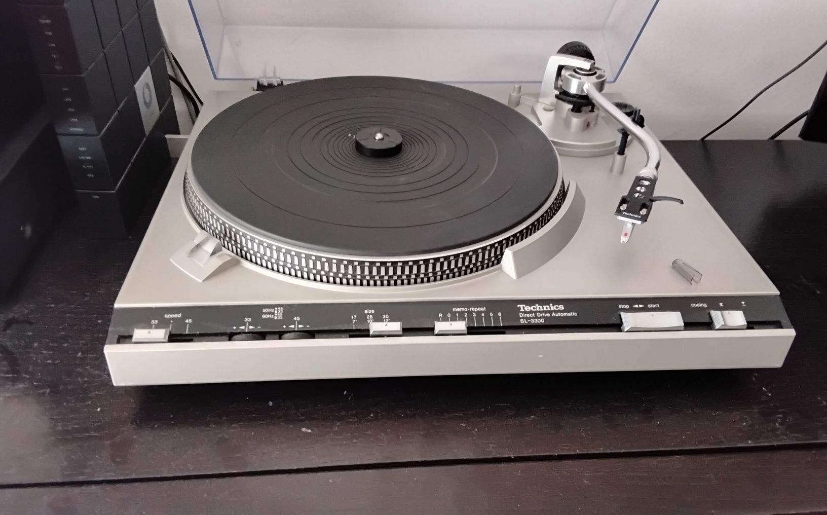 Technics SL-3300 direct drive automatic giradisco