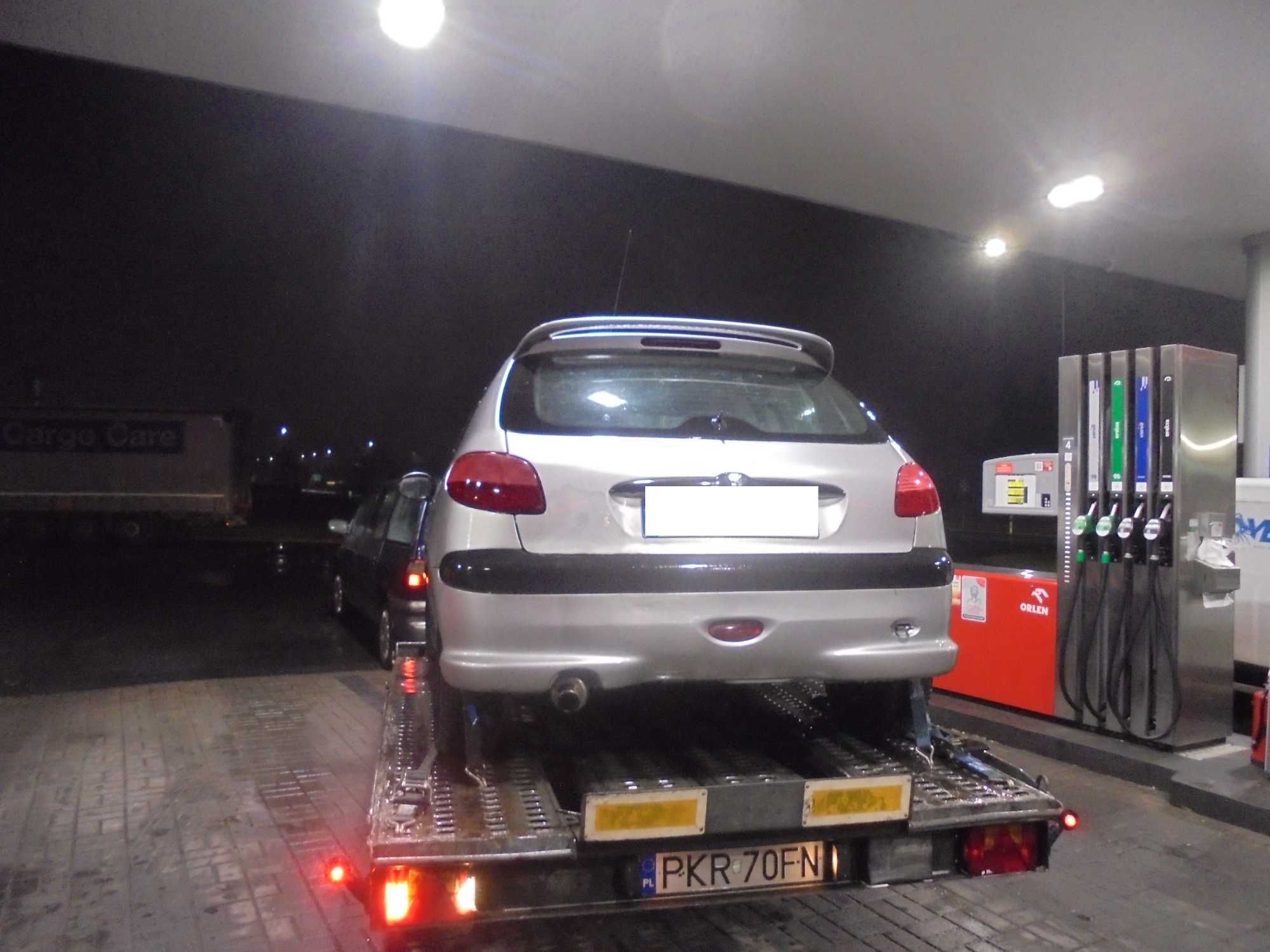 Peugeot 206 3 drzwi kolor srebrny 2.0 hdi przeznaczony na części