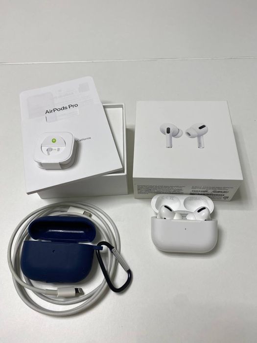 Продам AirPods Pro with MagSafe Case