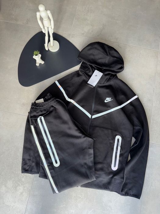 Нейлоновий костюм Nike tech Fleece Black Reflective зіпка і штани