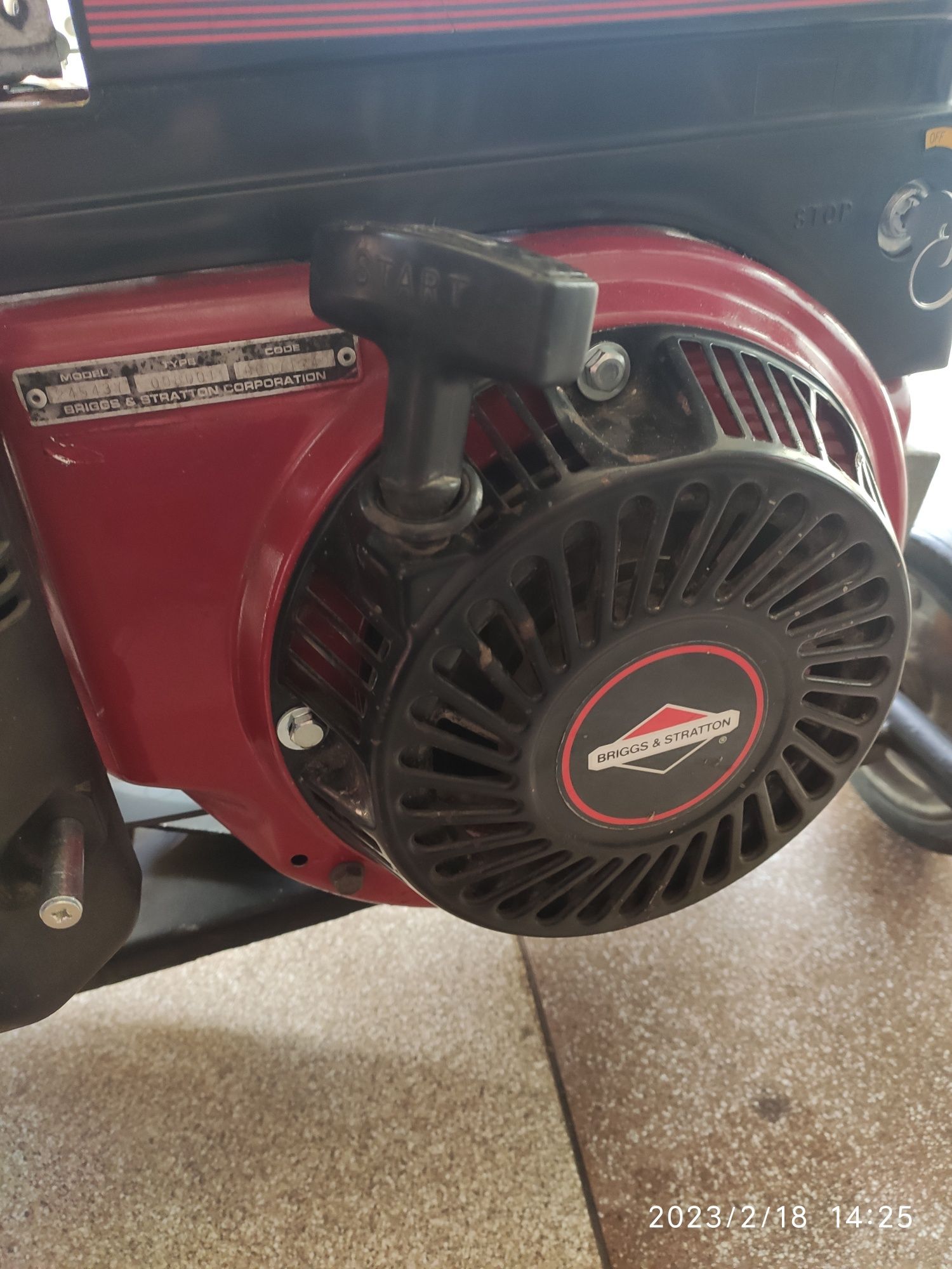 Продам генератор  5.5-6.5 кВт.  BRIGGS & STRATTON