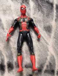 Figurka Spiderman 17 cm świeci, nowa