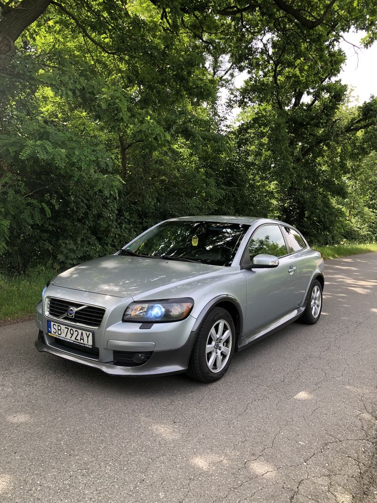 ZAMIANA Volvo C30 R-Design 2.0 HDI 2007r HAK XENON ZAMIANA