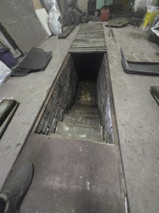 Продам гараж під бізнес чи ін. Район ринку Барабашова