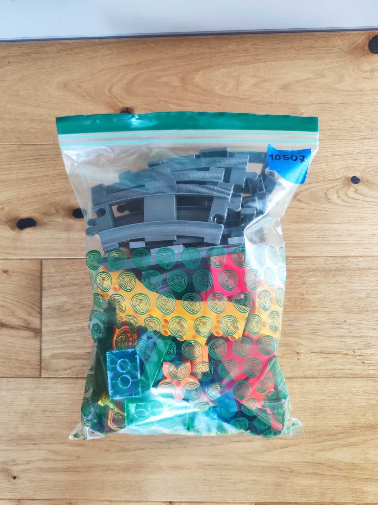 LEGO DUPLO 10507 Mój pierwszy pociąg + 10508 Pociąg - Zestaw Deluxe
