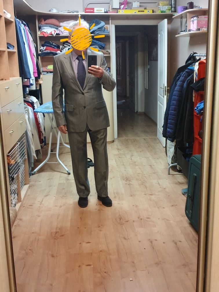 Hugo Boss garnitur r. 52 | 55% czysta wełna;45 % jedwab..