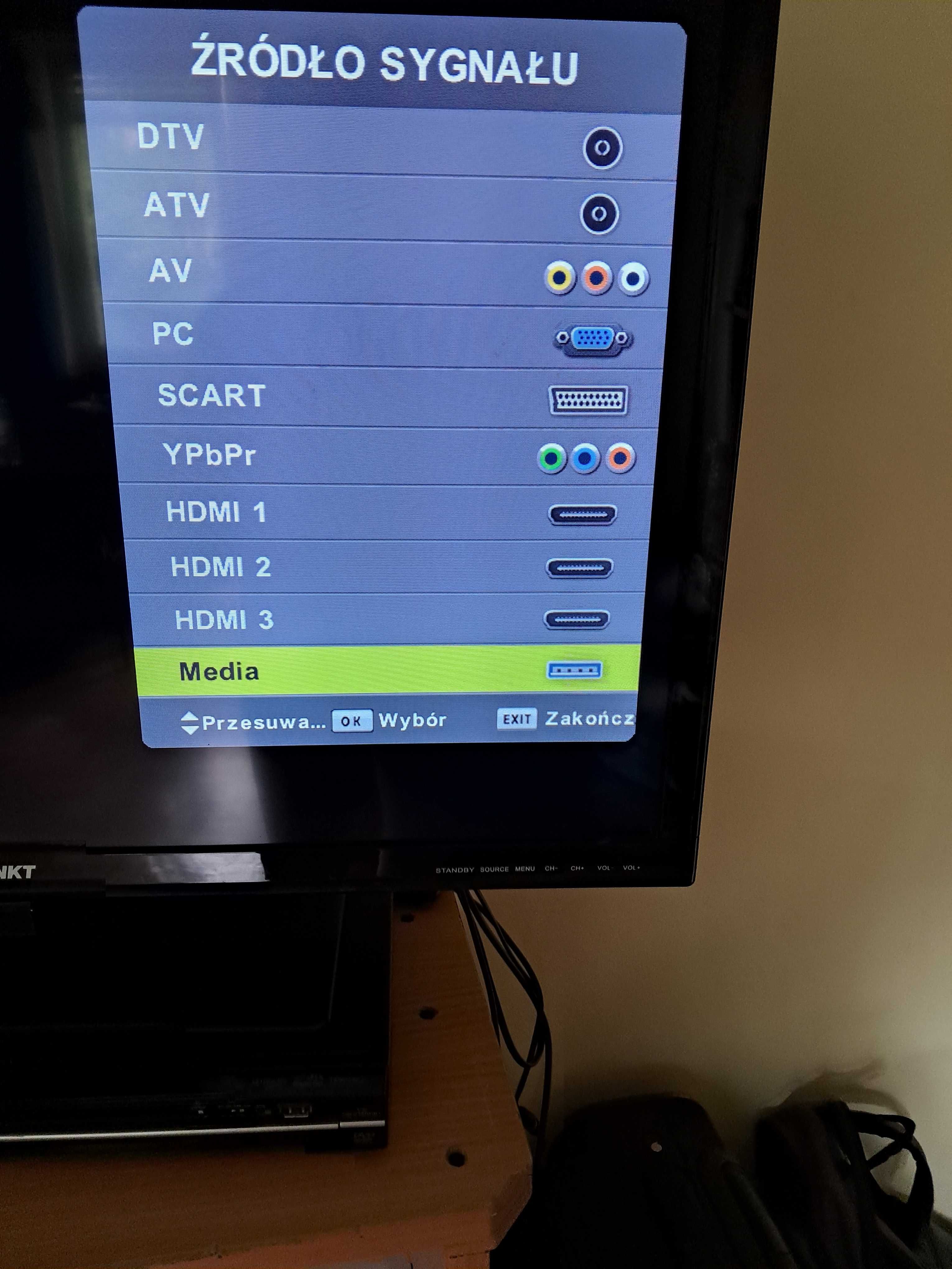 Telewizor Blaupunkt 32" LED HD Ready (720p)  z pilotem i pudełkiem