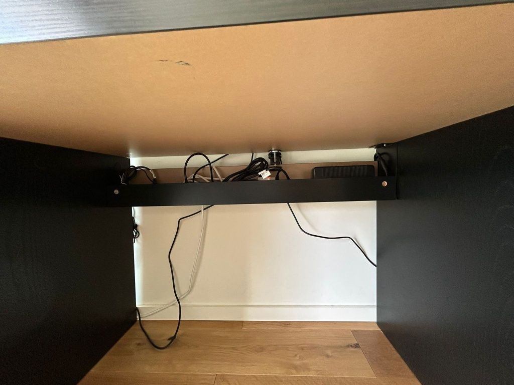 Secretária preta - IKEA "Malm"