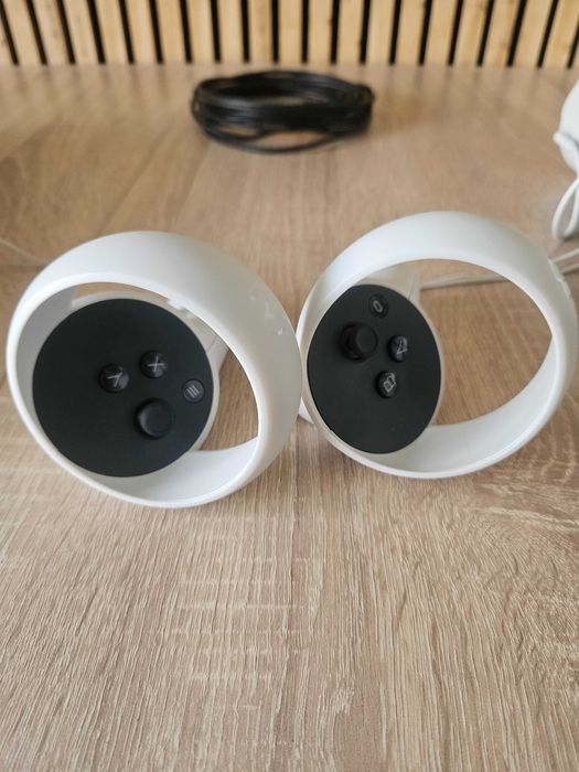 Oculus Quest 2 256GB + bateria + kabel + futerał