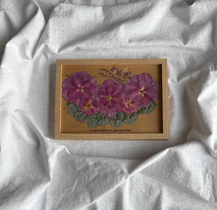 Obraz z kwiatów suszonych 23x32 cm "Szczęście" Handmade