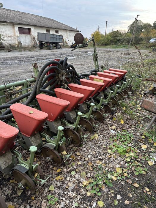 Сівалка бурякова Nodet 12 рядна