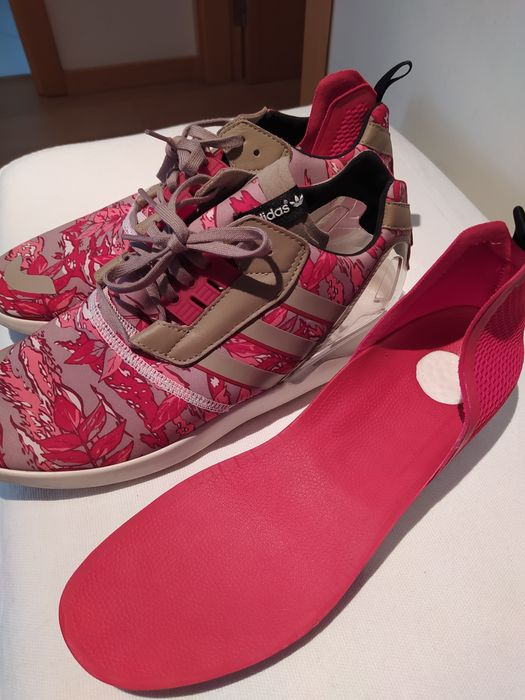 Sapatilha Adidas em bom estado Unisexo