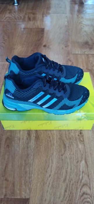 Продам  кросівки на хлопчика.