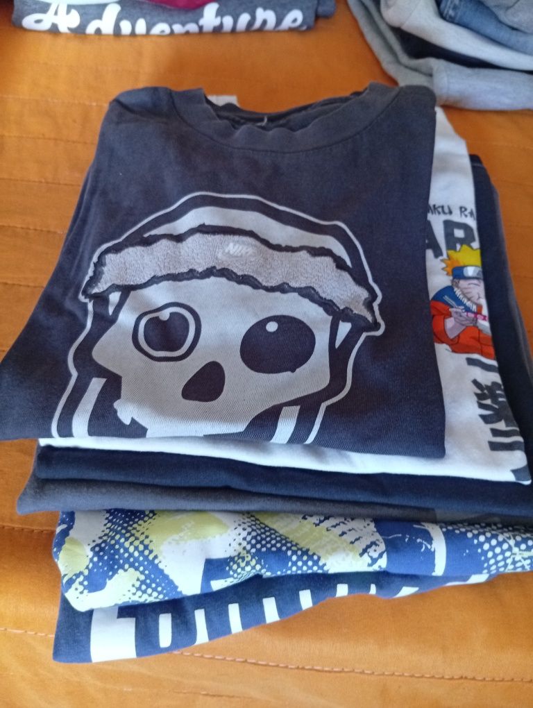 Lote de roupa para rapaz