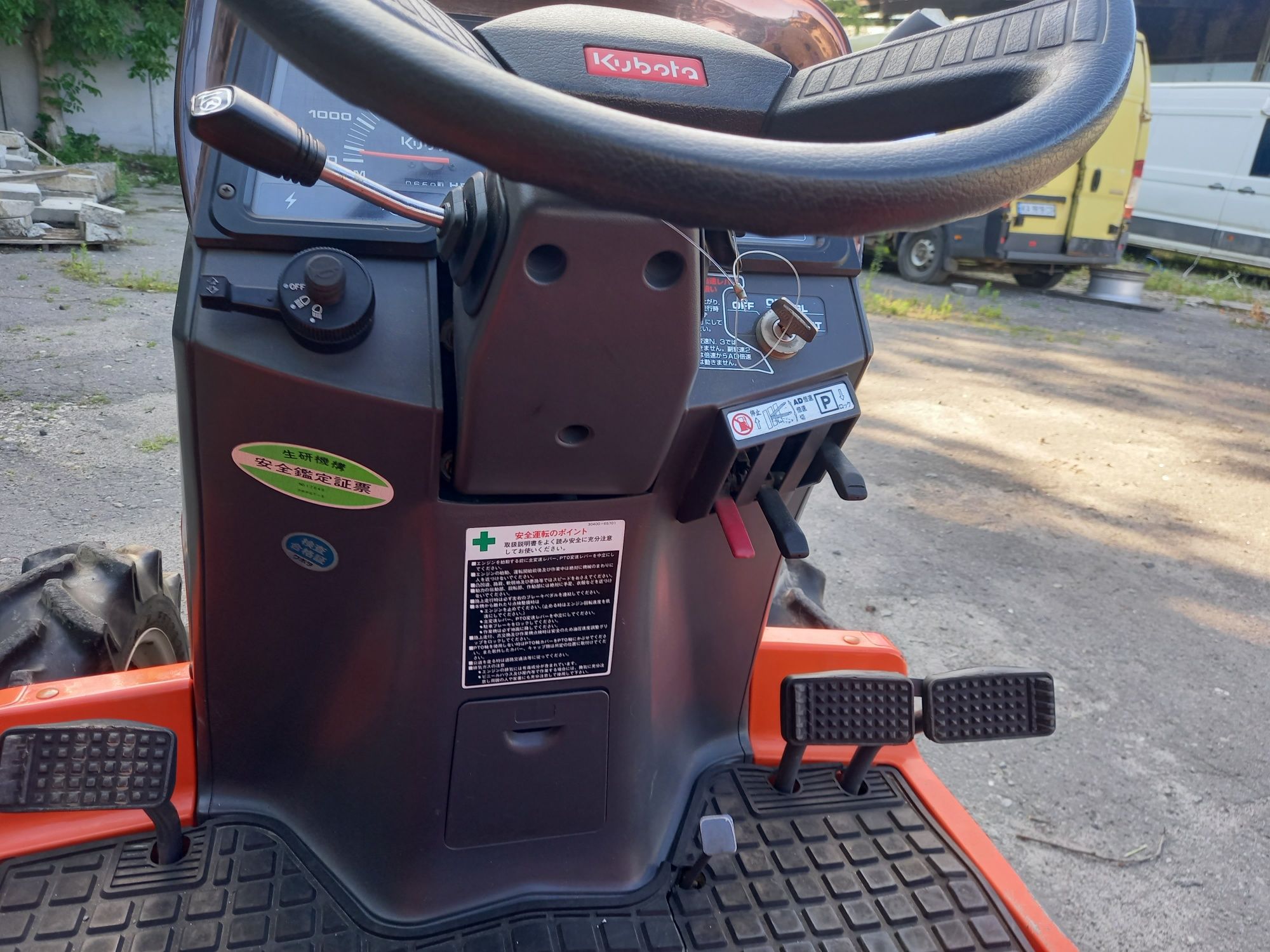 Міні трактор Kubota gt 3