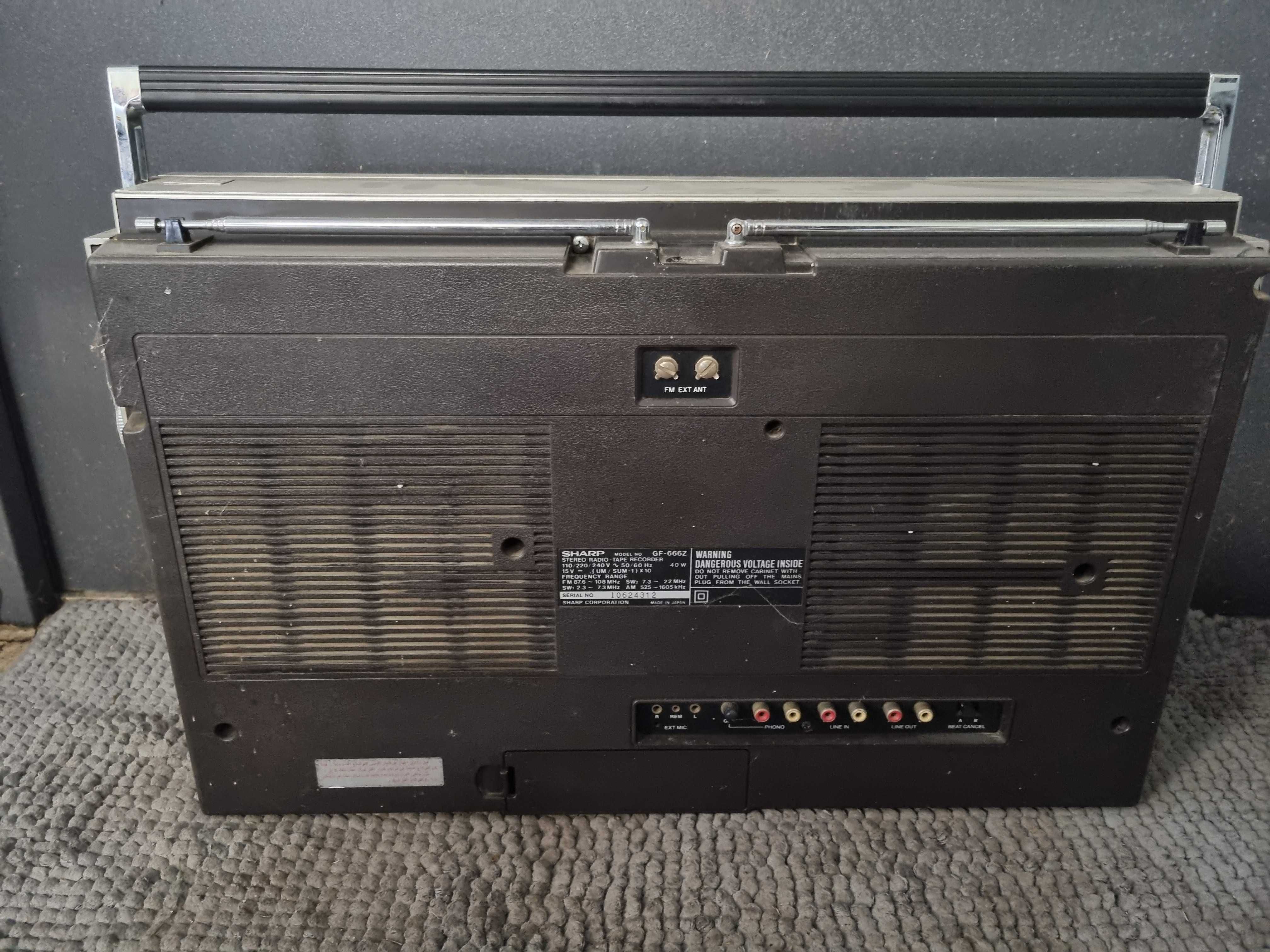 radiomagnetofon SHARP GF-666