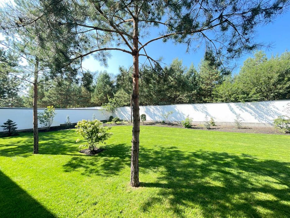 Одноповерховий котедж з ремонтом в КМ біля лісу!