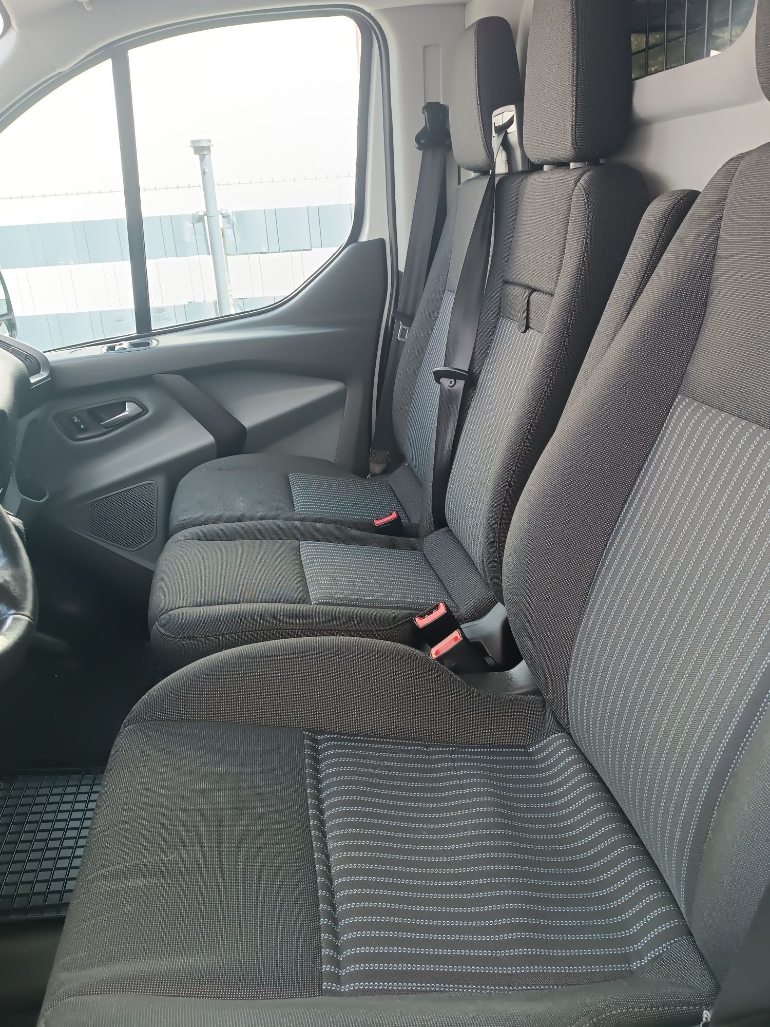 Ford Transit custom 2.2 TDCI   (156 KM)