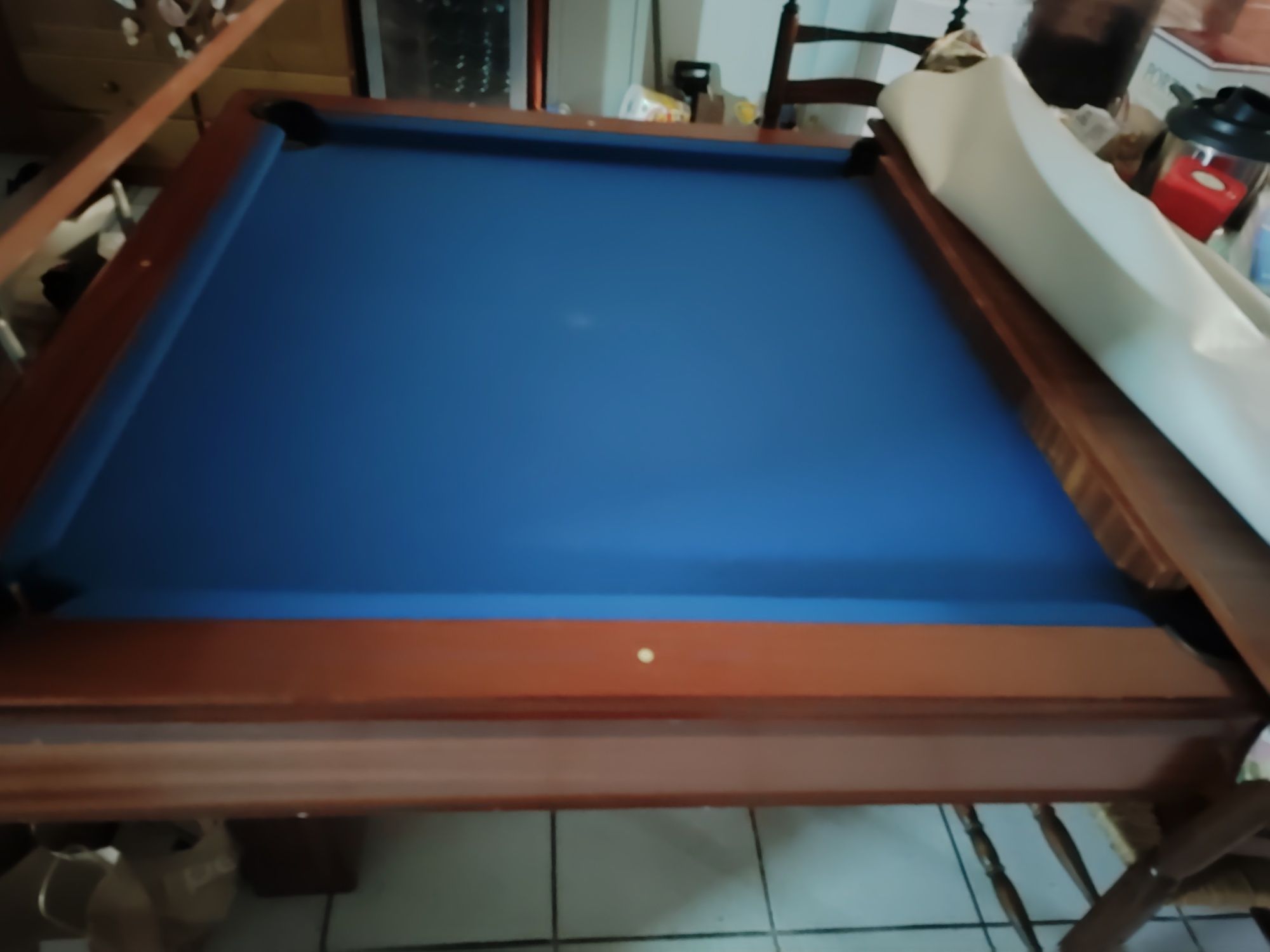 Mesa de snnoker com tampo negociável