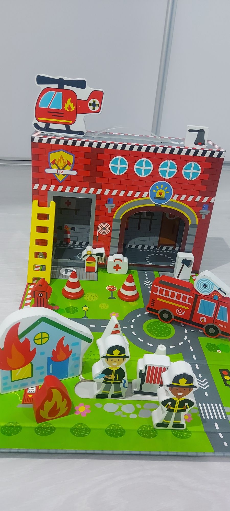 Posterunek straży pożarnej fire station pudełko