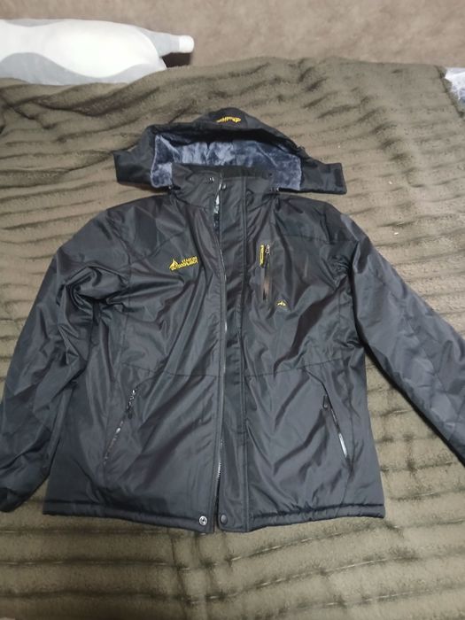 Курточка  зіма мужская