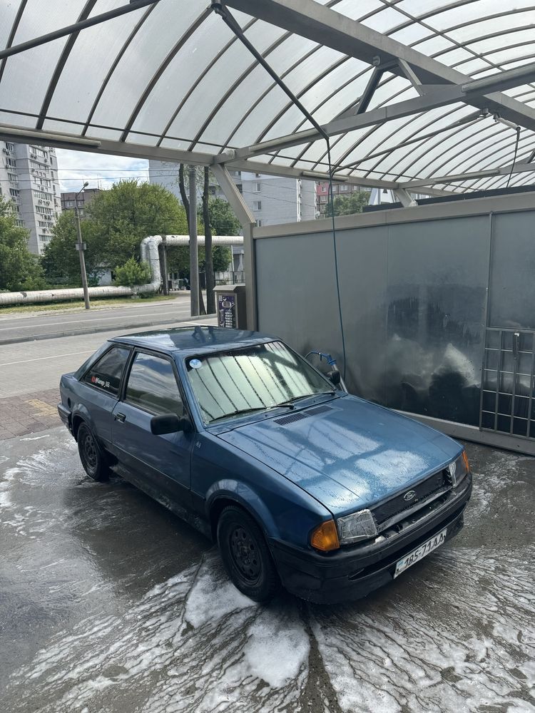 Ford Escort 1990 1.3 GAZ-2 Форд отличное состяние