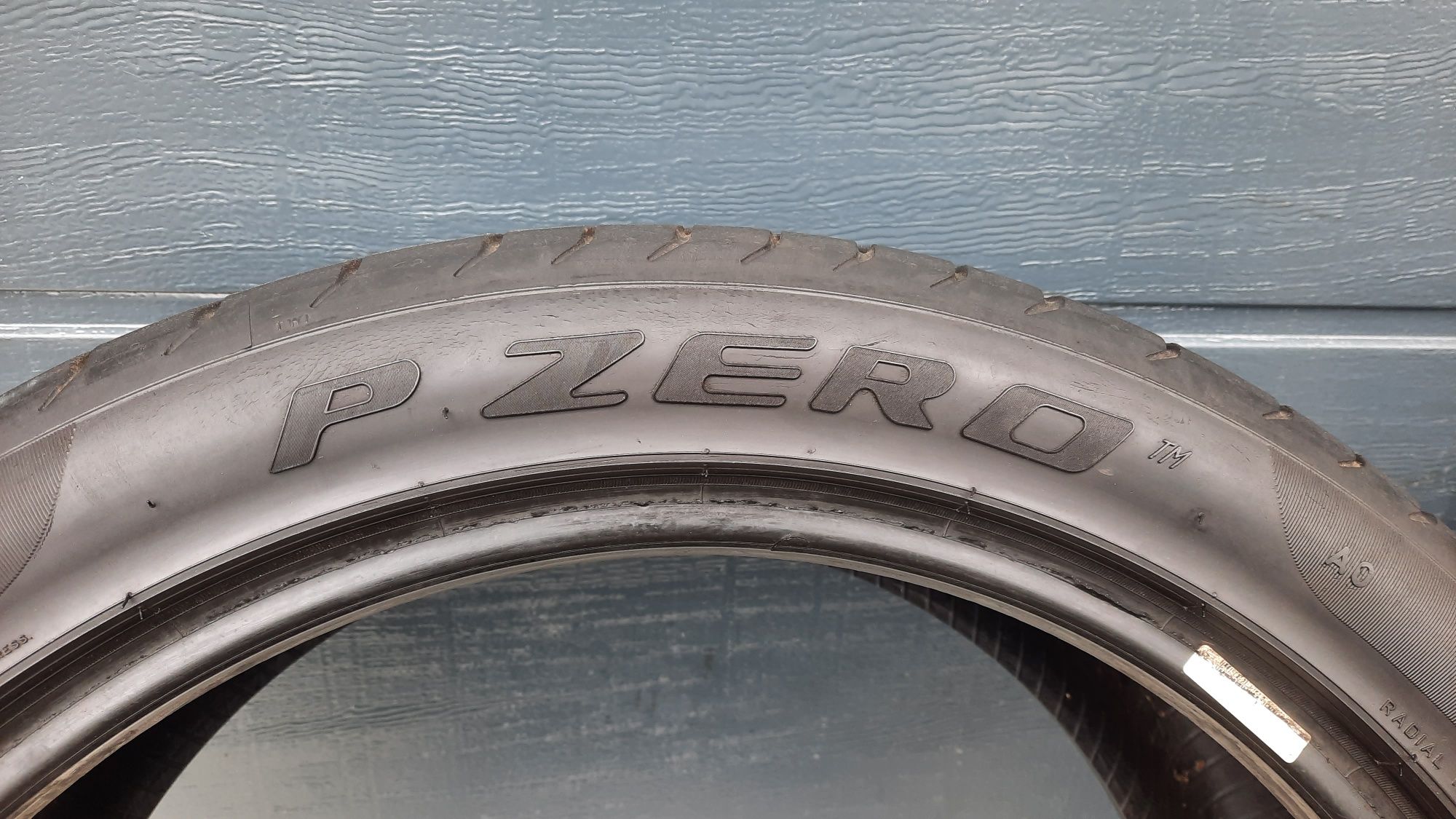 Pirelli 255/40 R19 P Zero