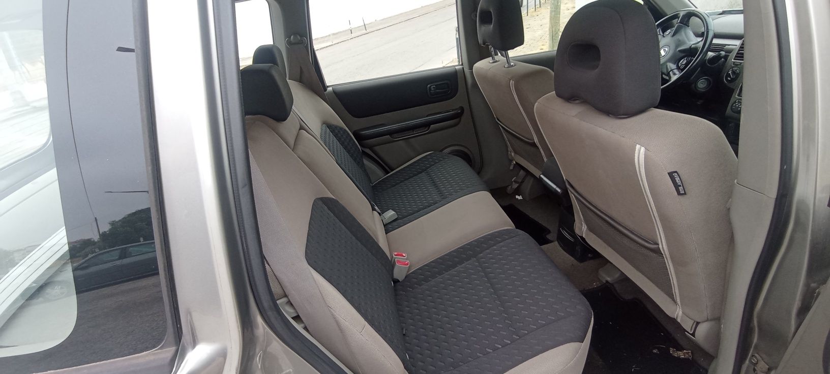 Nissan xtrail 2.2