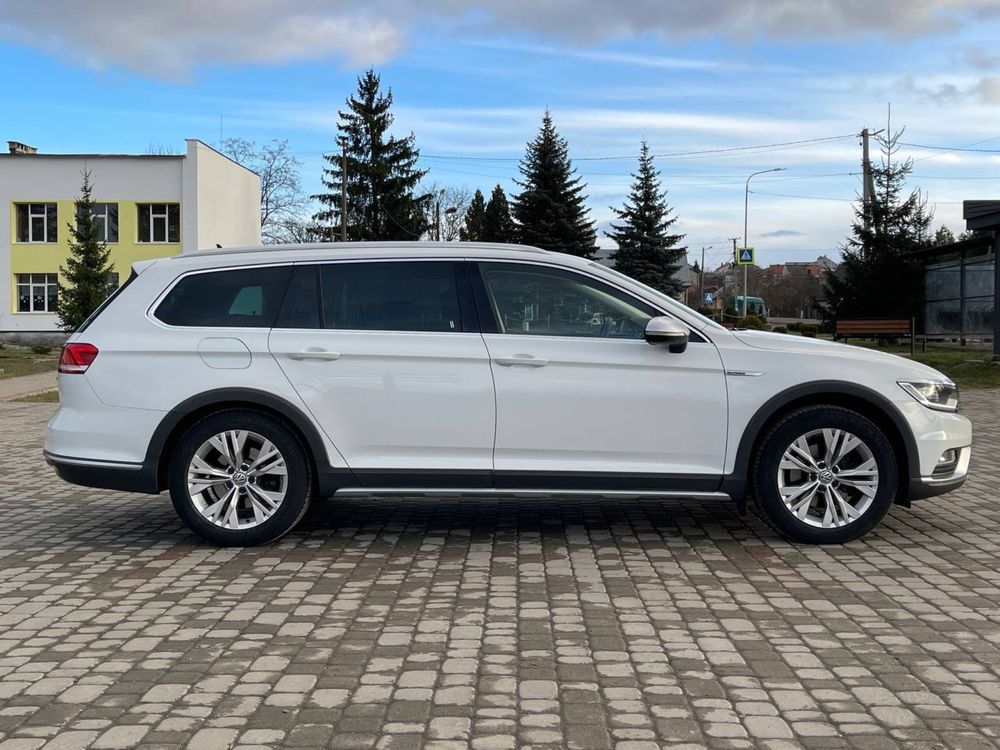 Продаж volkswagen passat alltrack