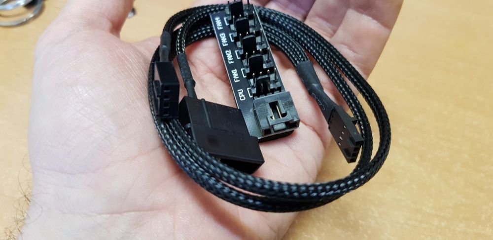 Переходник управляемый MOLEX на 5 кулеров 4 pin 40см hub кулер fan