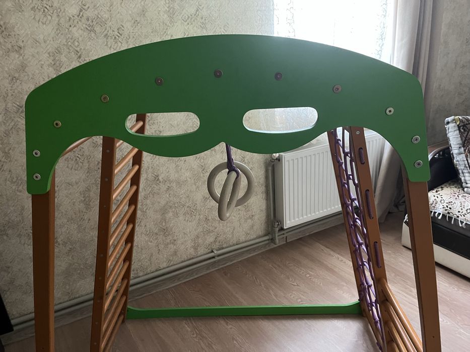 Дитячий спортивний комплекс