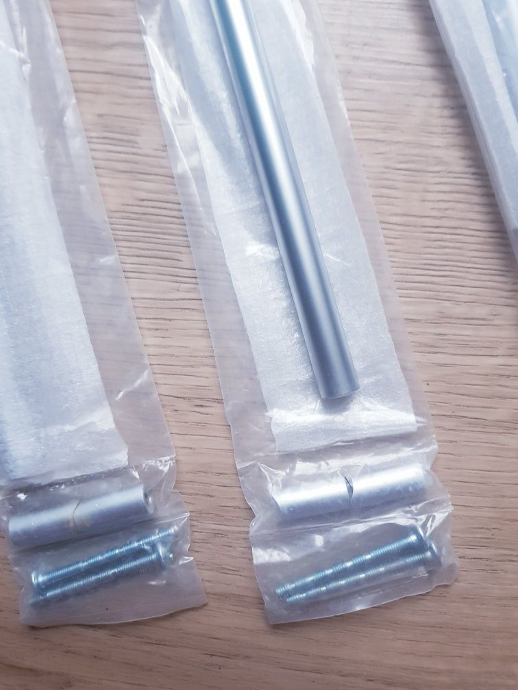 Nowe uchwyty metalowe do mebli, szafek  3 sztuk