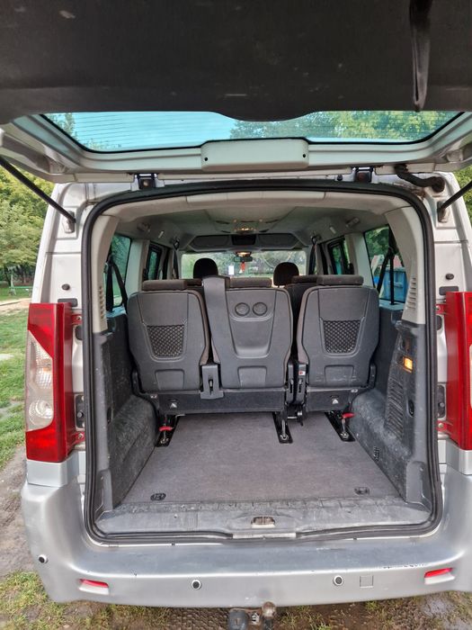 Fiat  Scudo 8 osobowy.