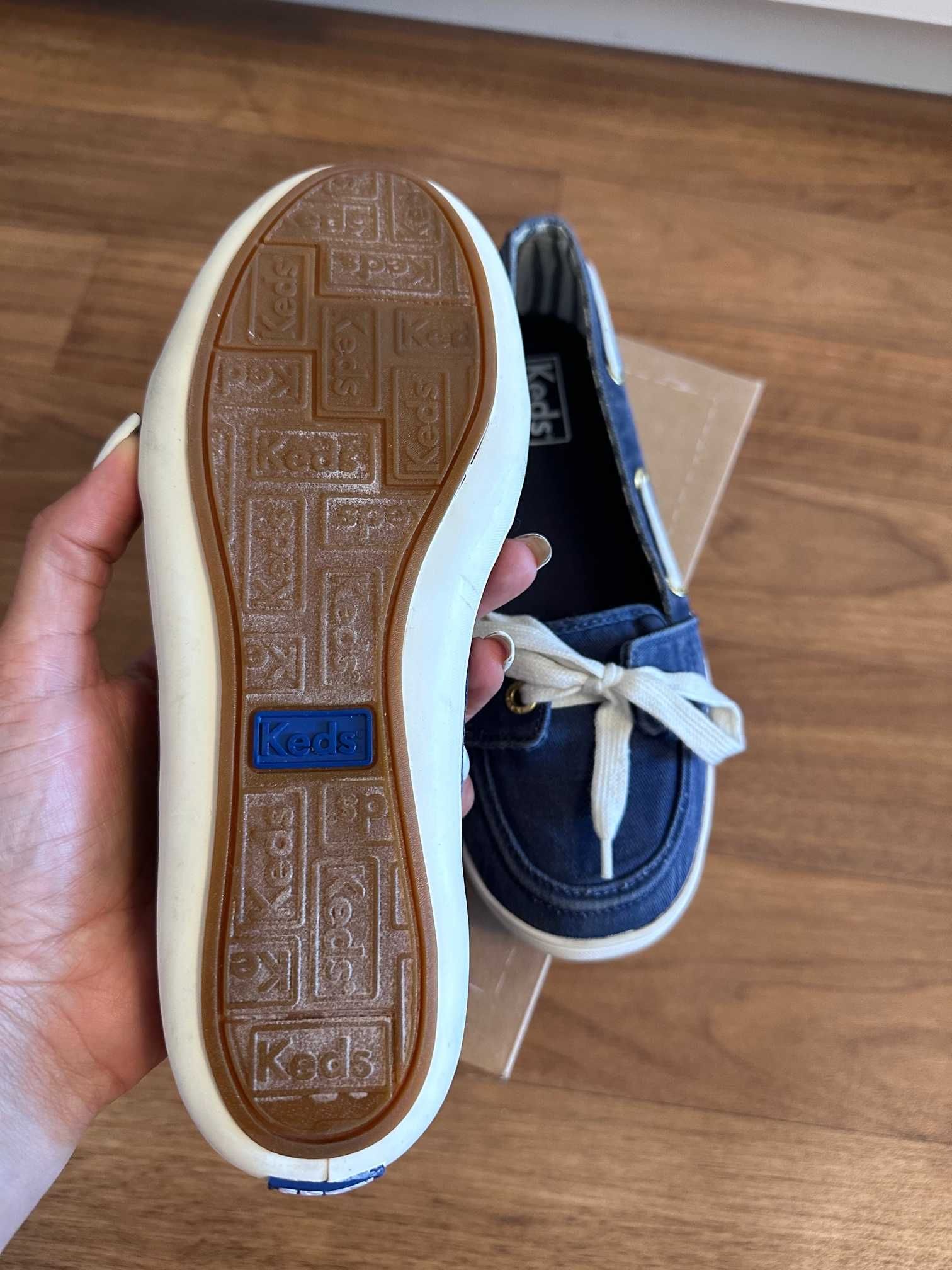 Стильные кеды синего цвета  Keds