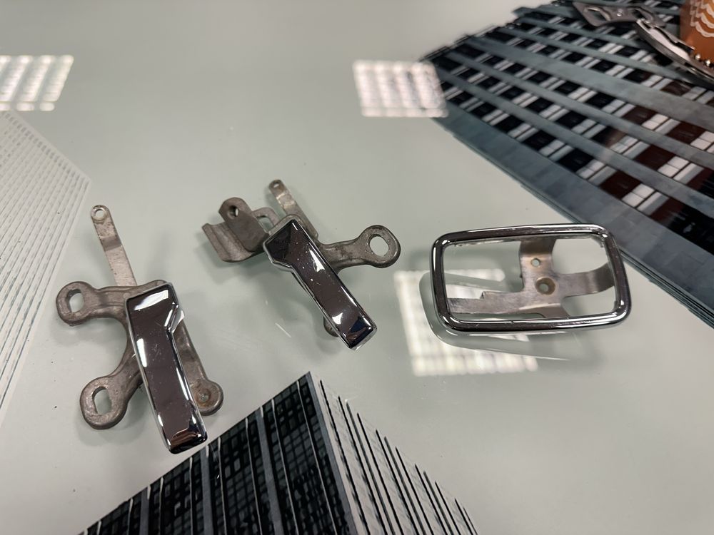 Peças Mercedes W114 / W115