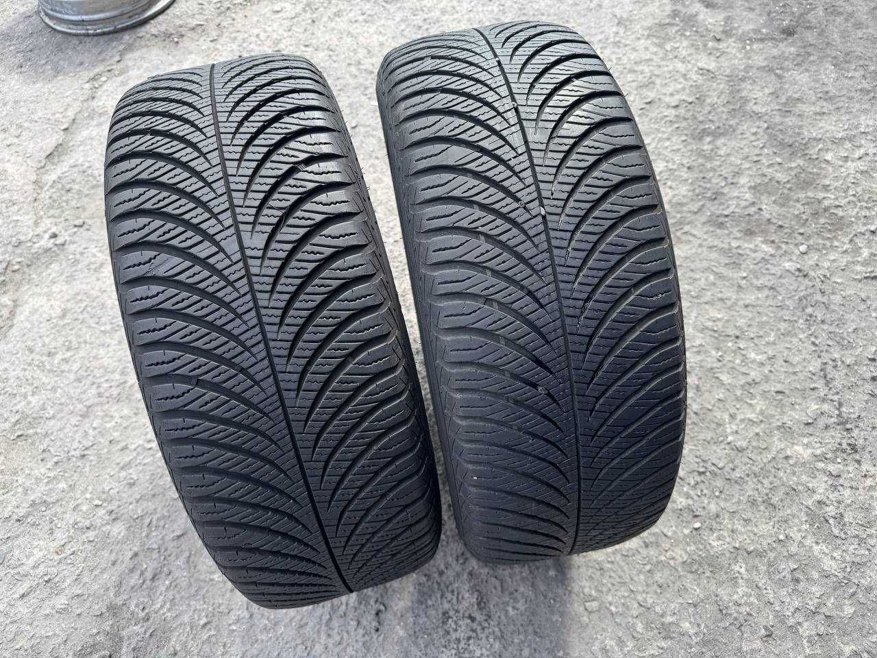 Шини літо 215/55/R17 GoodYear Vector4Seasons 2021Рік