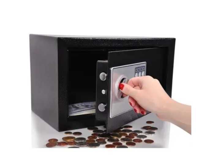 Надійний електронний сейф з кодовим та ключовим замком для дому офісу