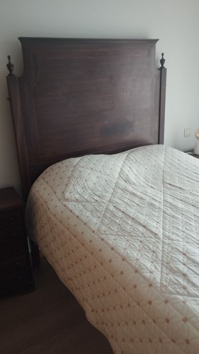 Mobília quarto em Pau Santo