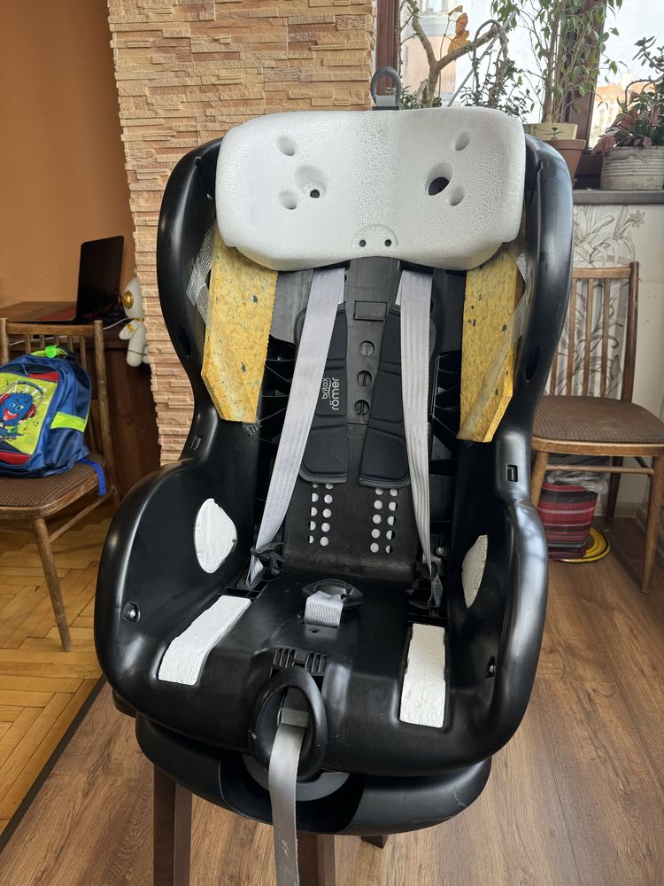 Дитяче автокрісло Britax Romer Trifix i-size