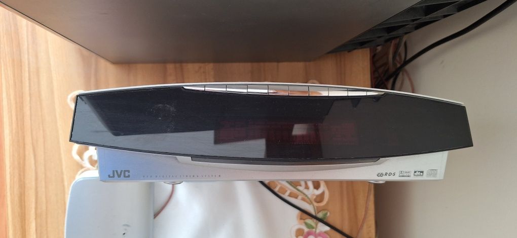 Kino domowe JVC TH V70R