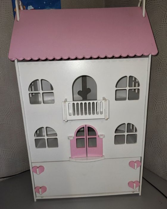 Будиночок для Лол, Барбі