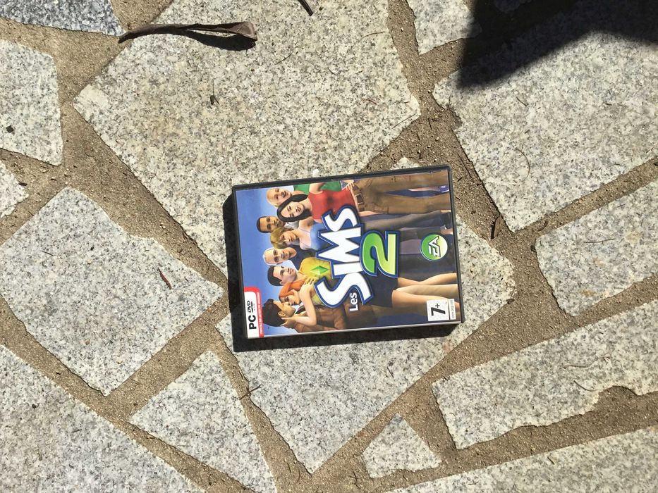 JOGOS  DVD SIMS 2 en francais