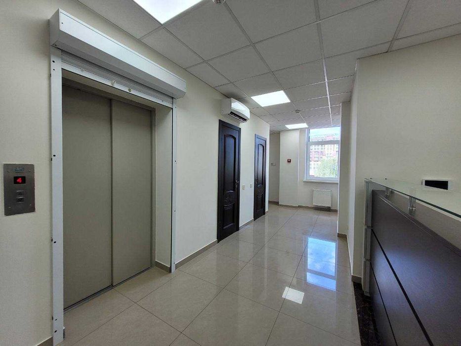 Офіс-поверх, центр Подолу, поруч метро Контрактова Площа