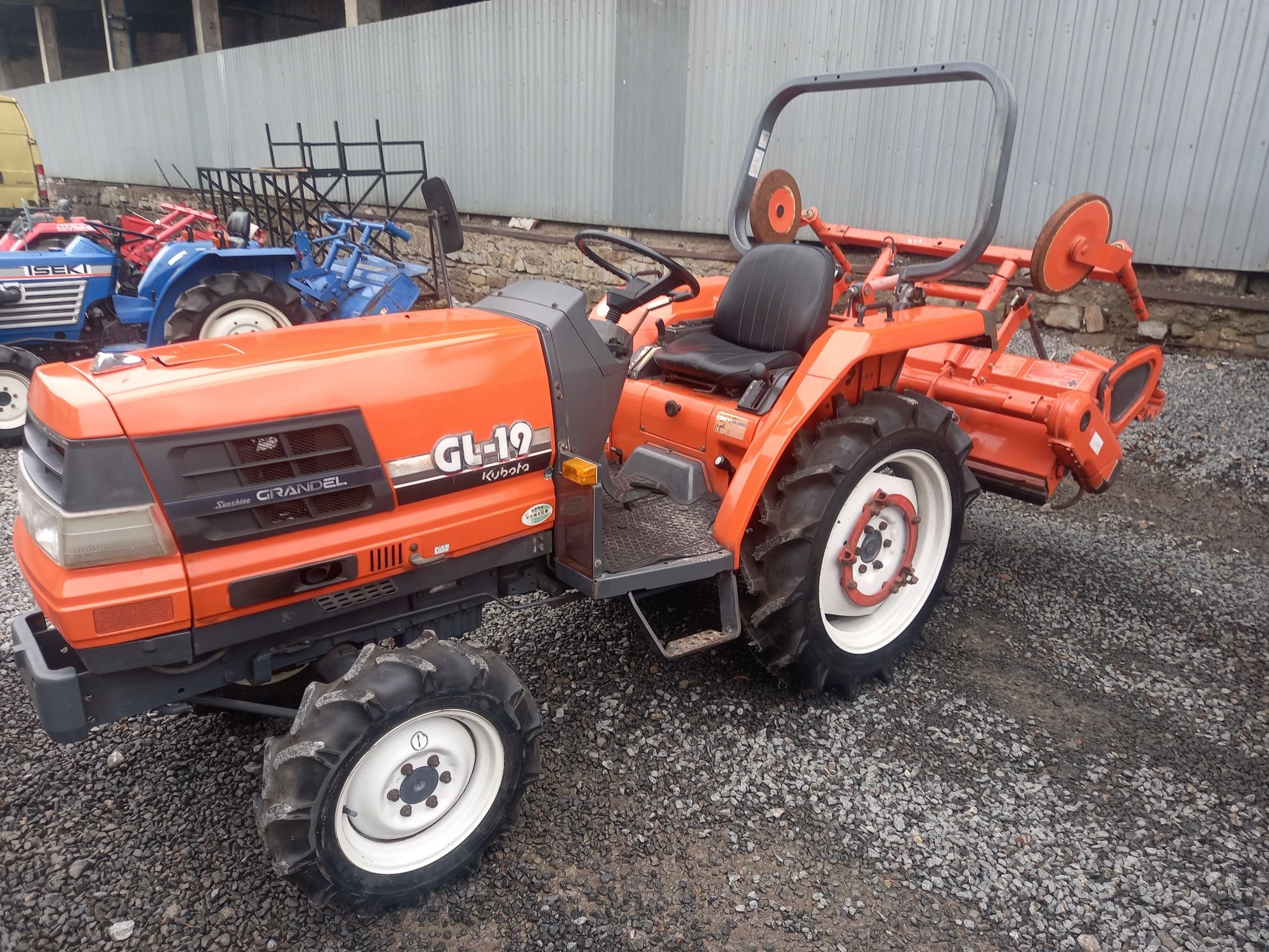 мінітрактор Kubota gl 19